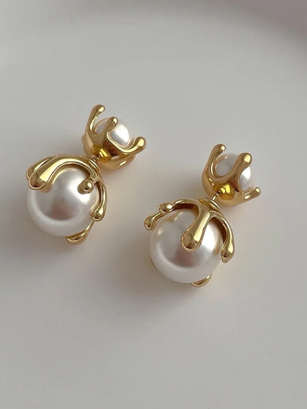 3/$40 NWT Gold Tone Imitation Pearl Earrings